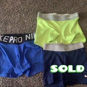 xs nike pro bundle!